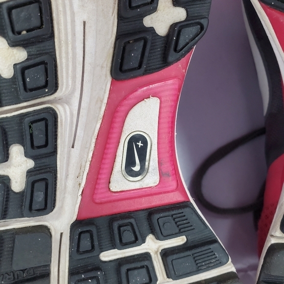 NIKE- Vomero 8- Pink Running Sneakers- Women's- Size 8.5 - Picture 10 of 14